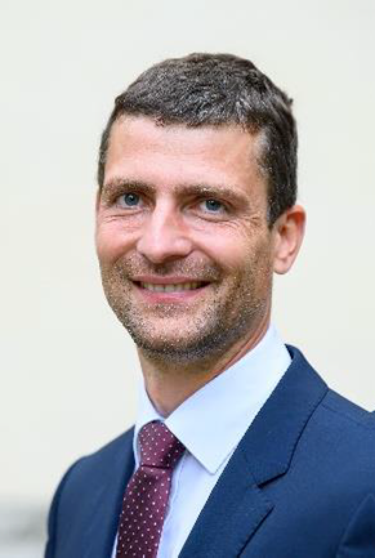 Das Bild zeigt ein Portrait von Herrn Kutter.