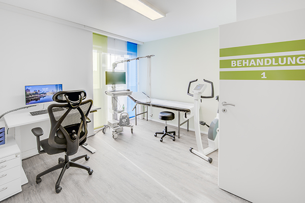 Behandlungszimmer im Medizinischen Versorgungszentrum Neuendettelsau