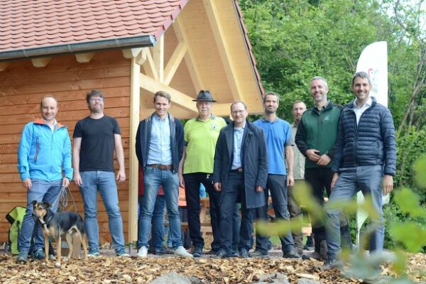 Gruppenbild Schutzhütte Waldaschaff