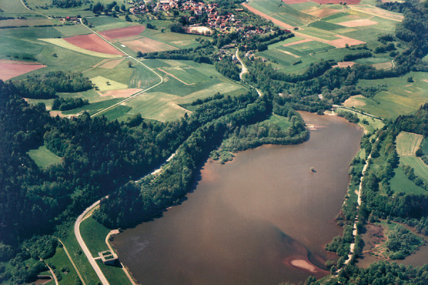 Luftbildaufnahme des Weißenbrunn-Fornbachs
