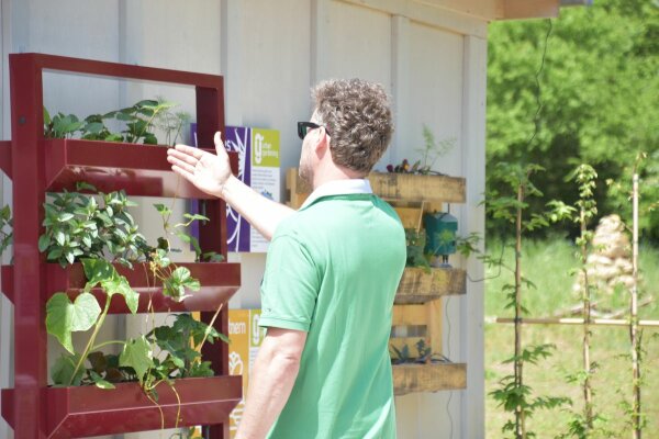 Urban Gardening auf der kleinen Gartenschau in Wassertrüdingen: Das Thema wurde als Außenbeitrag des Landwirtschaftsministeriums präsentiert.