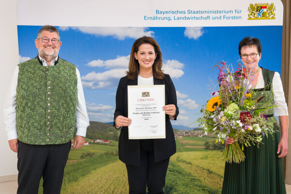 Klimapreis 2020 - Monika und Helmut Geisberger - Hellmeierhof und Floristik Geisberger GbR in Heldenstein