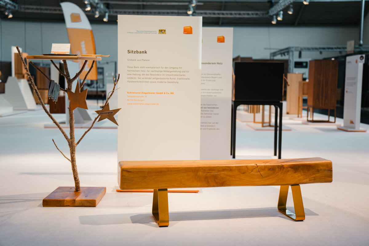 Sitzbank aus Platanenholz