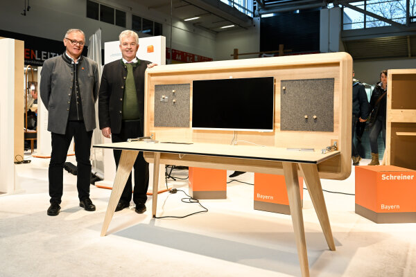 Tisch "Büro versteck Dich" (Schreinerei Stefan Dosch GmbH HolzRaum)